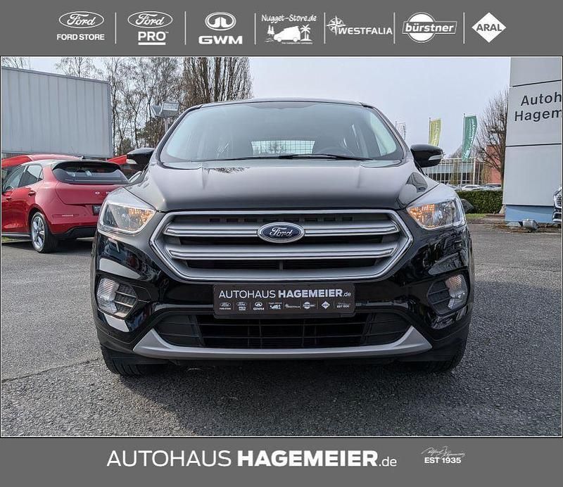 Gebraucht Ford Kuga Trend 120 PS (88 kW) 2017 Iridium schwarz mica SUV
