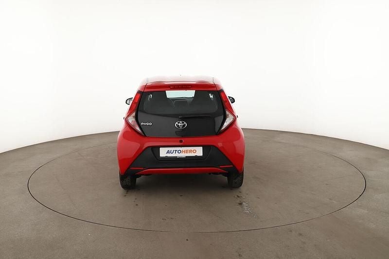 Gebraucht Toyota Aygo 72 PS (52 kW) 2020 Rot Kleinwagen