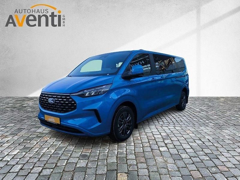 Neu Ford Tourneo Titanium 170 PS (125 kW) 2026 Blau Van / Kleinbus