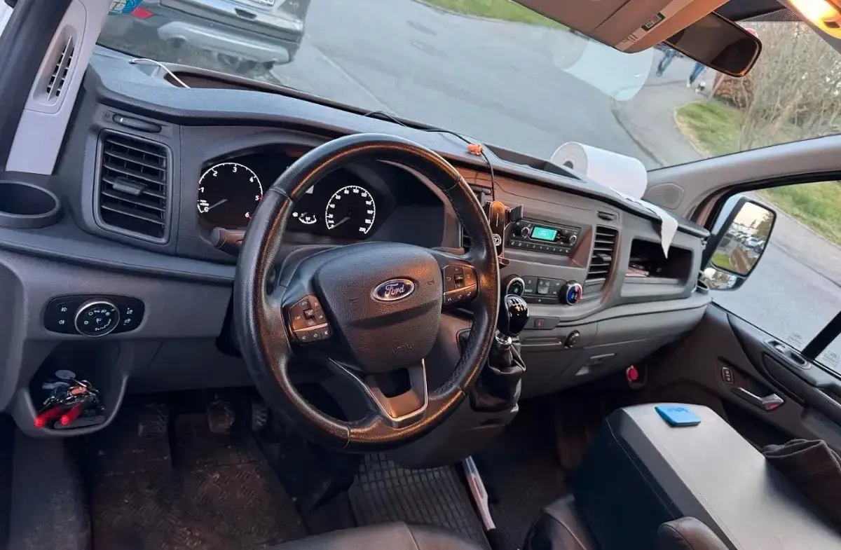 Gebraucht Ford Transit Custom 105 PS (77 kW) 2019 Weiß Van