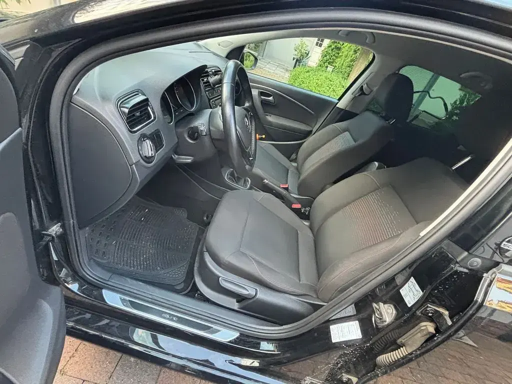 Gebraucht VW Polo Sound 75 PS (55 kW) 2017 Schwarz Limousine