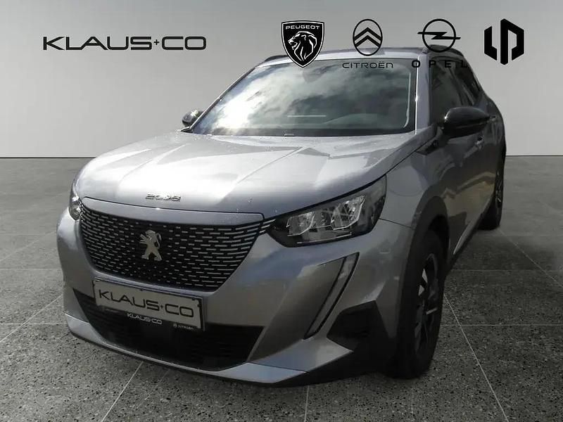 Silber Gebraucht 2022 Peugeot e-2008 Allure SUV | 19.850 € (Fairer Preis) - Bild 1/3