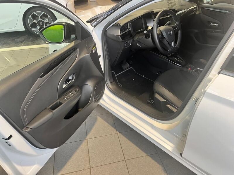 Gebraucht Opel Corsa-e Elegance 100 kW (136 PS) 2023 Weiß Kleinwagen