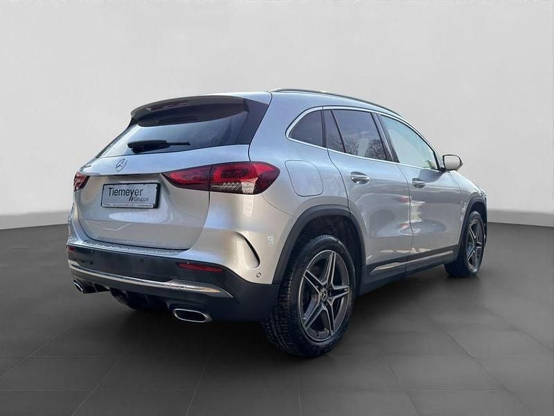 Gebraucht Mercedes GLA250 AMG line 218 PS (160 kW) 2022 Silber SUV