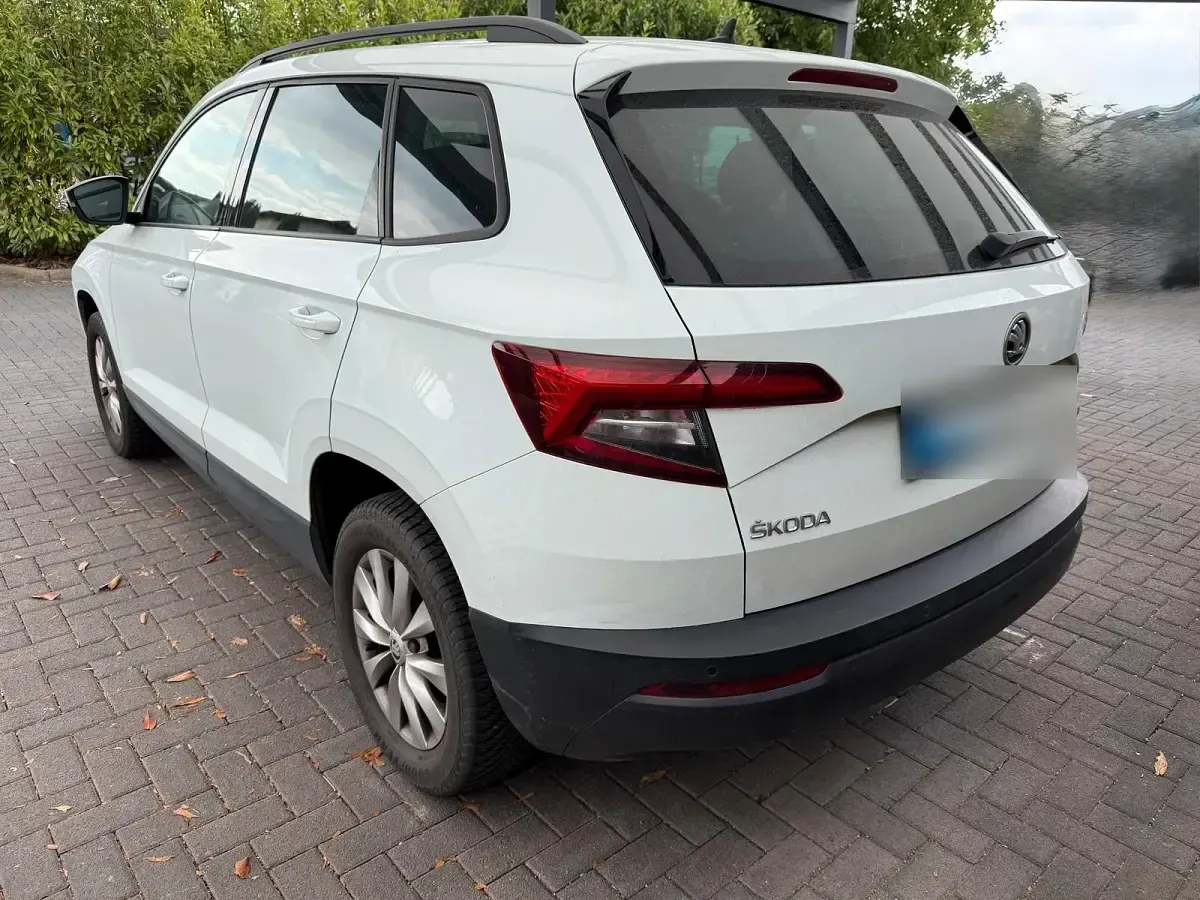 Gebraucht Skoda Karoq 116 PS (85 kW) 2018 Weiß SUV