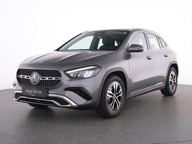 Gebraucht Mercedes GLA180 Progressive 136 PS (100 kW) 2024 Grau SUV
