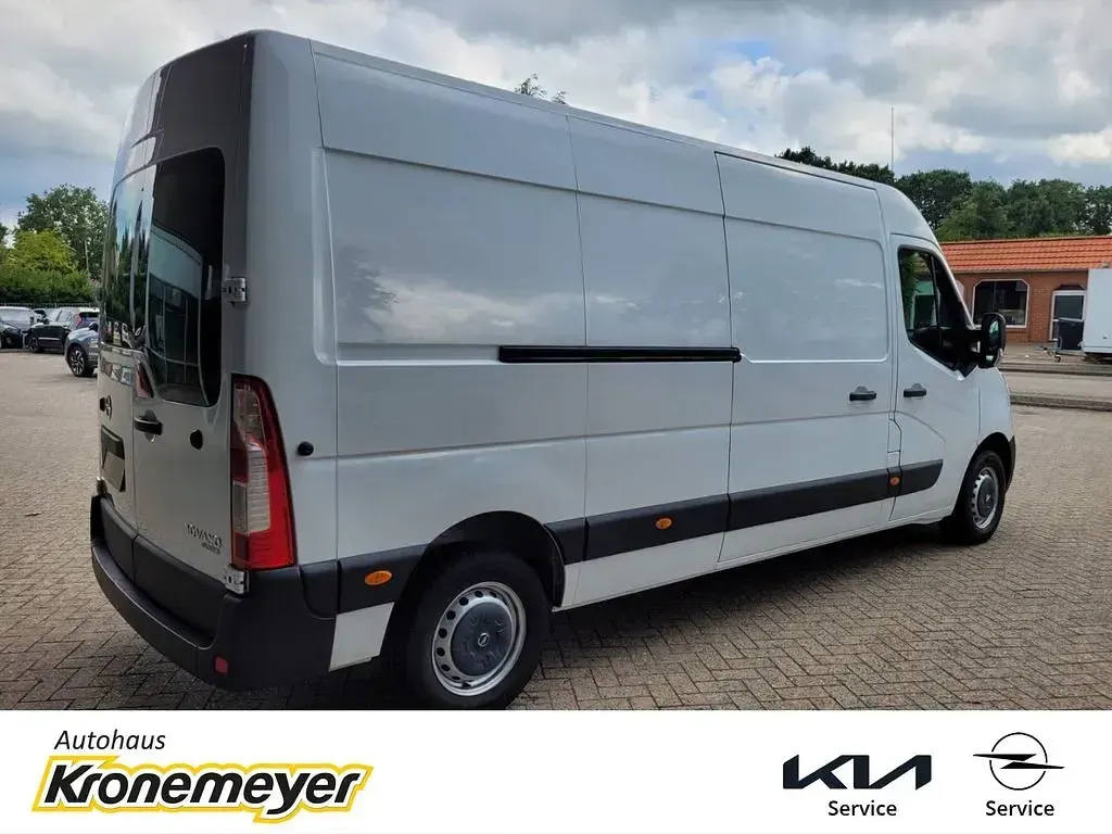 Gebraucht Opel Movano 110 PS (80 kW) 2018 Weiß Van / Kleinbus