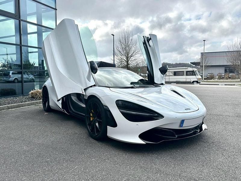 Gebraucht McLaren 720S 721 PS (530 kW) 2023 Weiß Cabrio