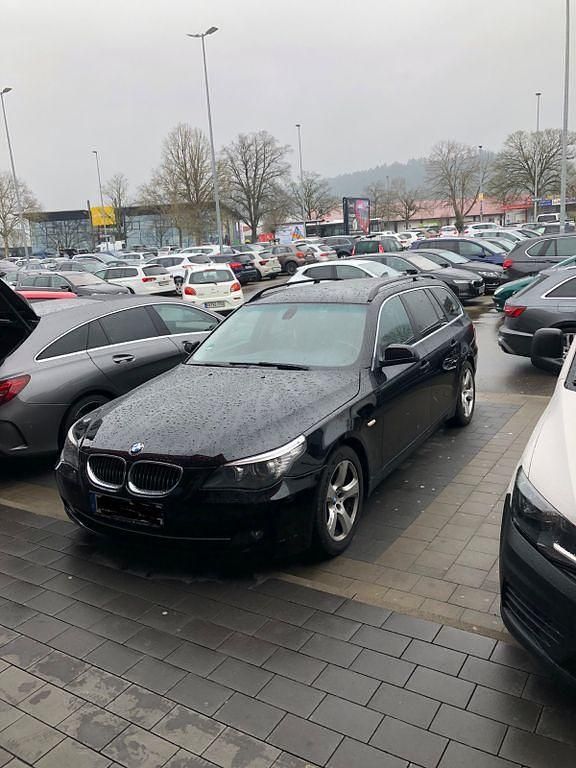 Gebraucht BMW 525 218 PS (160 kW) 2009 Schwarz Kombi