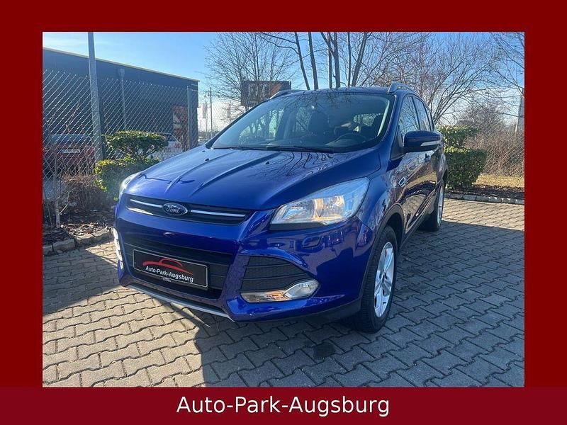 Blau Gebraucht 2016 Ford Kuga Trend SUV | 11.980 € (Guter Preis) - Bild 1/4
