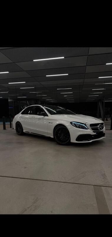 Weiß Gebraucht 2016 Mercedes C63 AMG AMG Limousine | 36.000 € (Fairer Preis) - Bild 1/2
