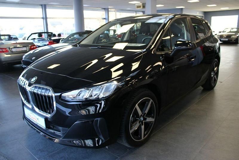 Gebraucht BMW 220 Active Tourer 156 PS (114 kW) 2022 Schwarz ii Van / Kleinbus
