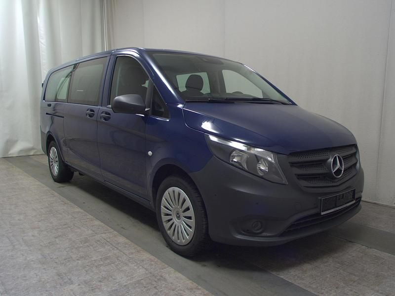 Second-hand Mercedes Vito 136 CP (100 kW) 2021 Albastru Van