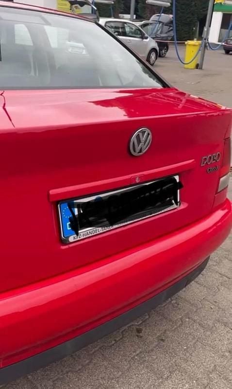 Rot Gebraucht 1999 VW Polo Classicline Limousine | 1.300 € (Guter Preis) - Bild 1/4