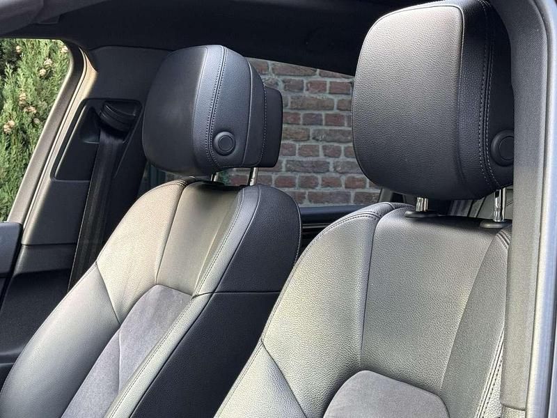 Gebraucht Porsche Macan Turbo 258 PS (189 kW) 2015 Tiefschwarzmetallic SUV