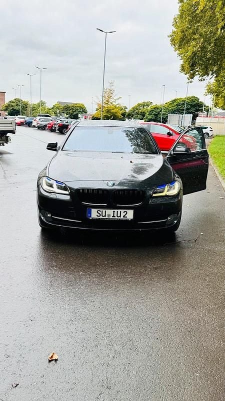 Braun Gebraucht 2011 BMW 520 Kombi | 8.200 € (Guter Preis) - Bild 1/4