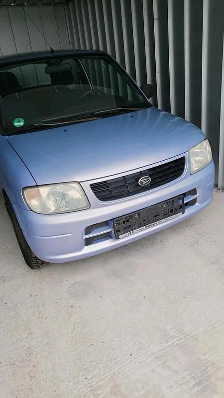 Gebraucht Daihatsu Cuore 56 PS (41 kW) 2003 Violet Kleinwagen