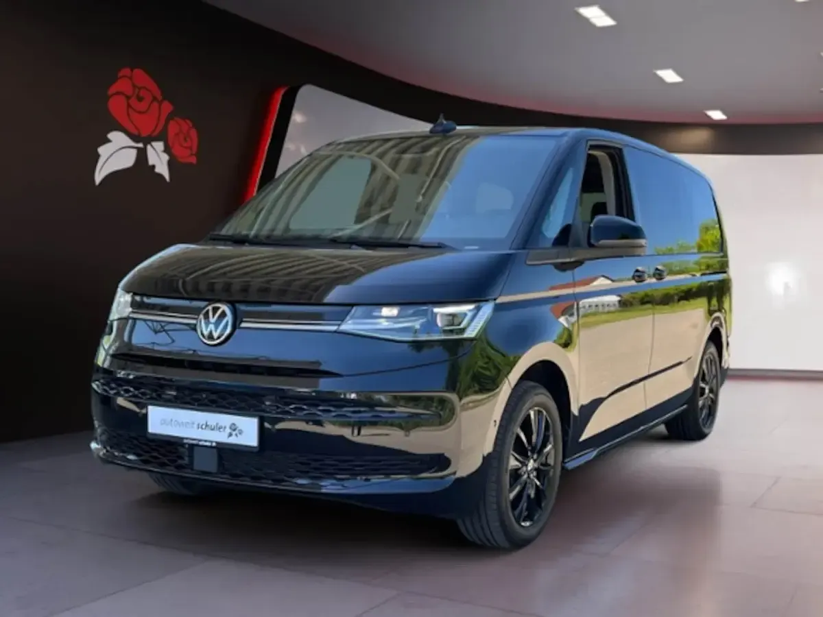 Gebraucht VW Multivan Life 150 PS (110 kW) 2025 Van / Kleinbus