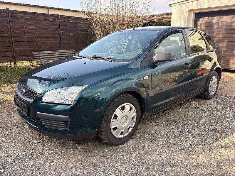 Gebraucht Ford Focus Trend 80 PS (58 kW) 2006 Grün Limousine