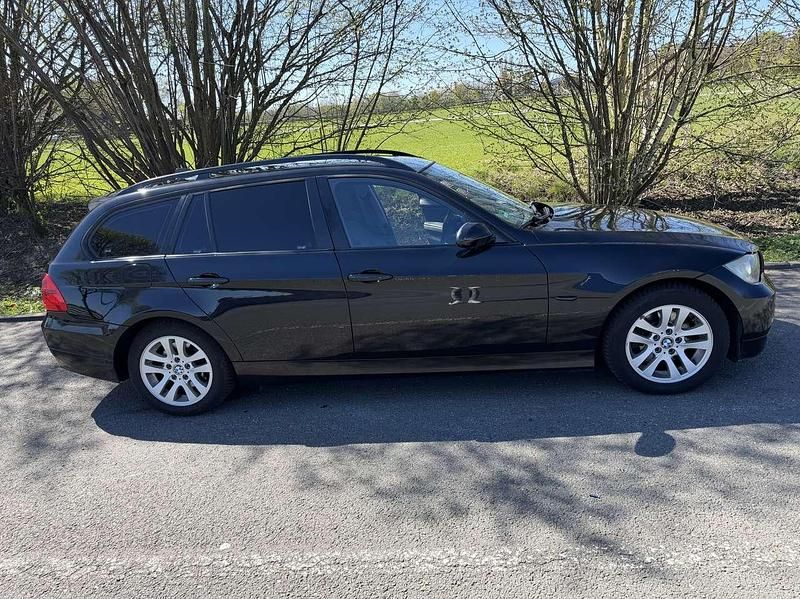 Gebraucht BMW 320 177 PS (130 kW) 2008 Kombi