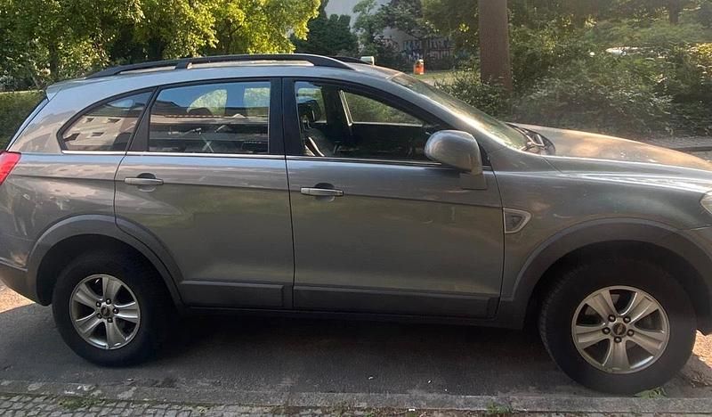 Gebraucht Chevrolet Captiva 2009 Silber SUV