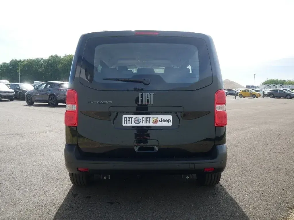 Neu Fiat Scudo 179 PS (131 kW) 2026 Schwarz Van