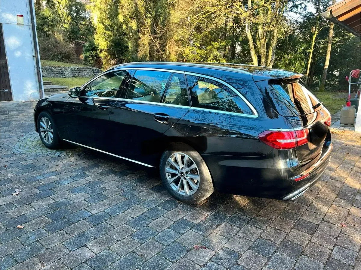 Gebraucht Mercedes 250 211 PS (155 kW) 2017 Schwarz Kombi