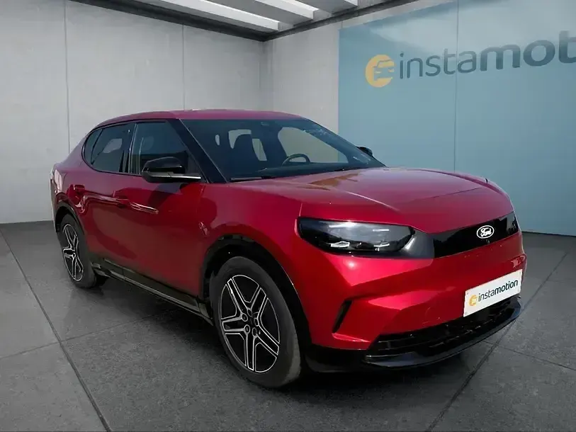 Używany Ford Capri Premium 250 kW (340 KM) 2025 Czerwony SUV