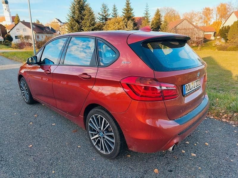 Gebraucht BMW 225 Active Tourer iPerformance 224 PS (164 kW) 2018 Orange Van / Kleinbus