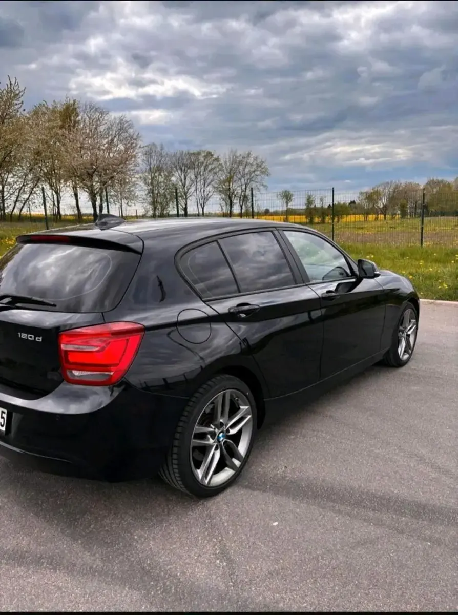 Gebraucht BMW 120 184 PS (135 kW) 2014 Schwarz Kleinwagen