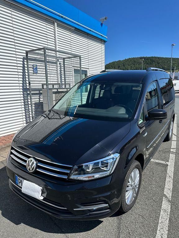 Schwarz Gebraucht 2020 VW Caddy Maxi Highline Van / Kleinbus | 17.890 € (Superpreis) - Bild 1/4