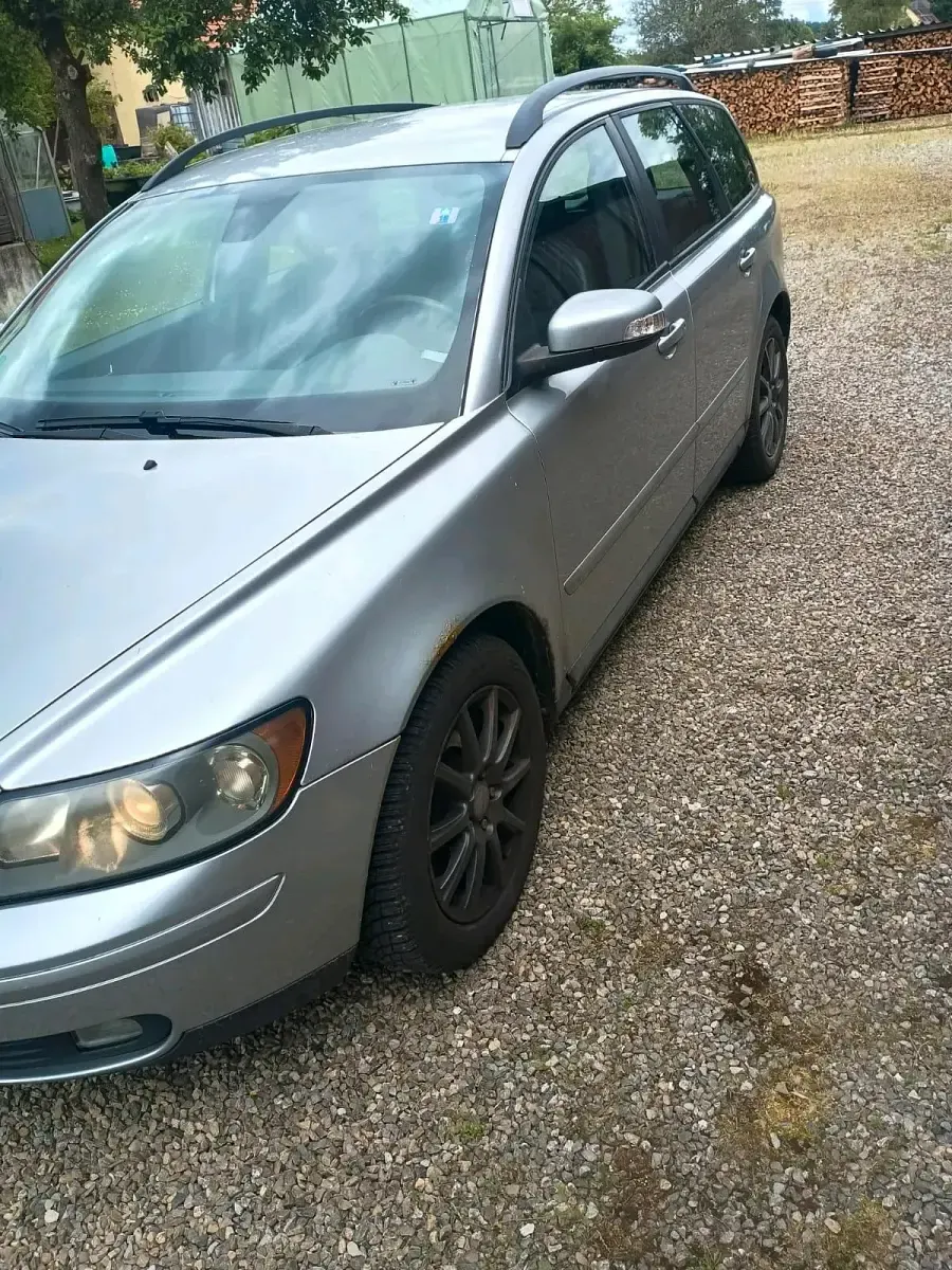 Second-hand Volvo V50 180 CP (132 kW) 2006 Argintiu Break