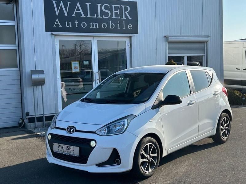 Weiß Gebraucht 2019 Hyundai i10 YES! Kleinwagen | 9.490 € (Fairer Preis) - Bild 1/4