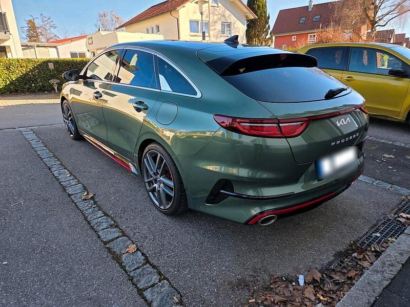 Gebraucht Kia ProCeed GT 204 PS (150 kW) 2023 Grün Kombi