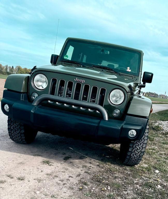 Second-hand Jeep Wrangler 200 CP (147 kW) 2017 Verde SUV