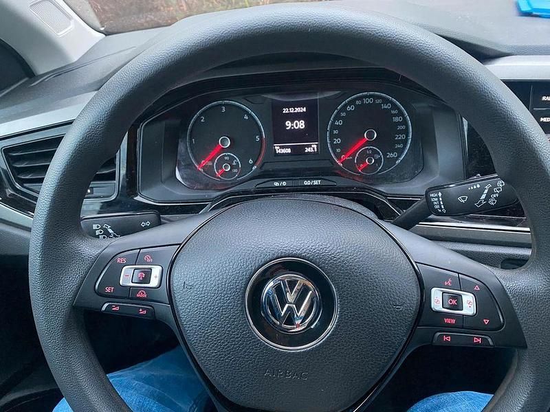 Gebraucht VW Polo Beats 95 PS (69 kW) 2018 Grau Kleinwagen