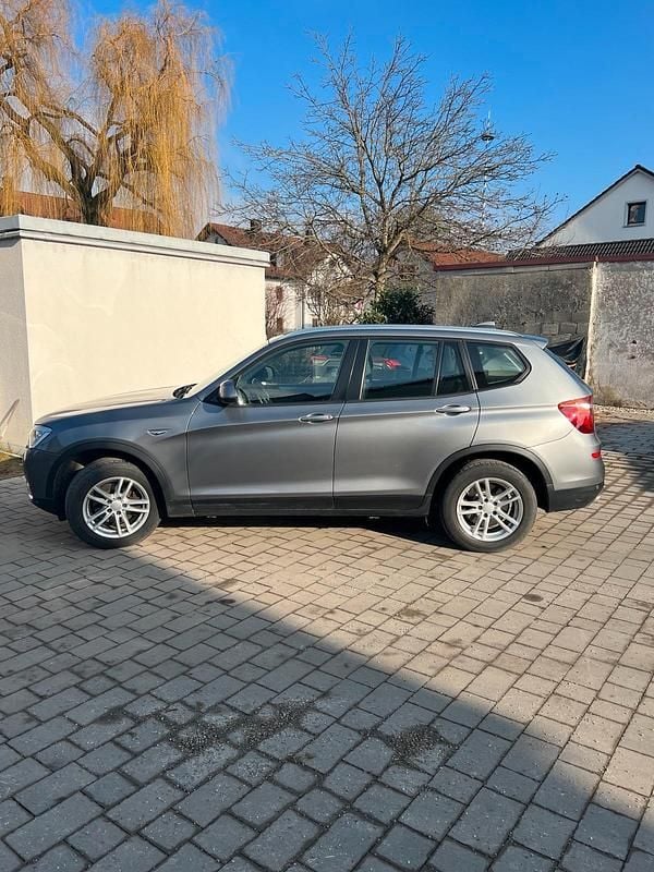 Grau Gebraucht 2015 BMW X3 SUV | 12.500 € (Superpreis) - Bild 1/4