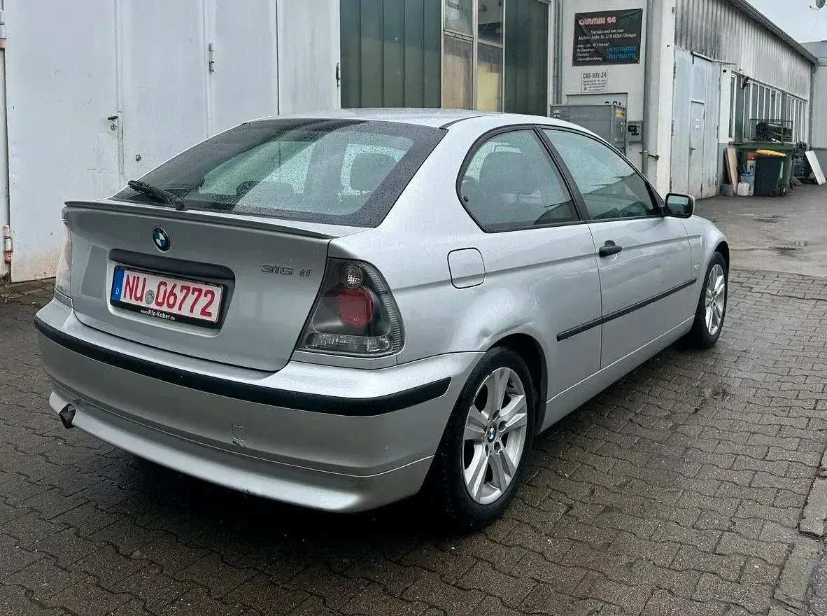 Gebraucht BMW 316 116 PS (85 kW) 2001 Grau Coupé