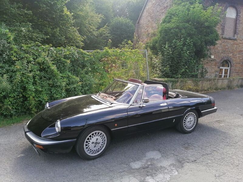 Schwarz Gebraucht 1986 Alfa Romeo Spider Cabrio | 11.099 € - Bild 1/4