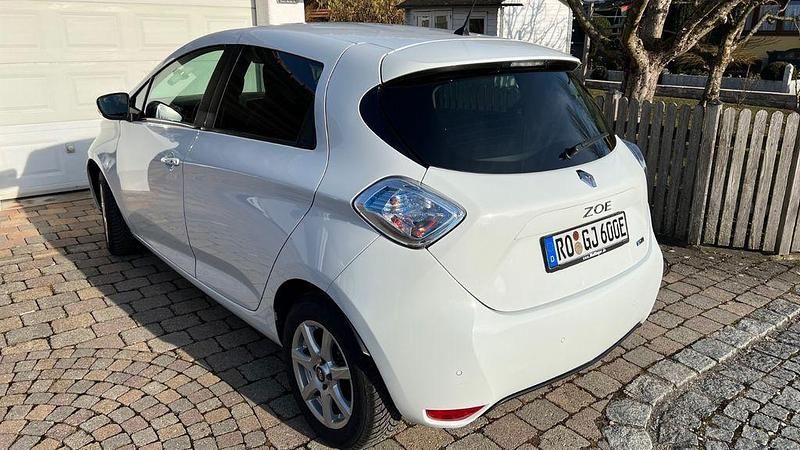 Gebraucht Renault Zoe Intens 67 kW (92 PS) 2018 Weiß Kleinwagen