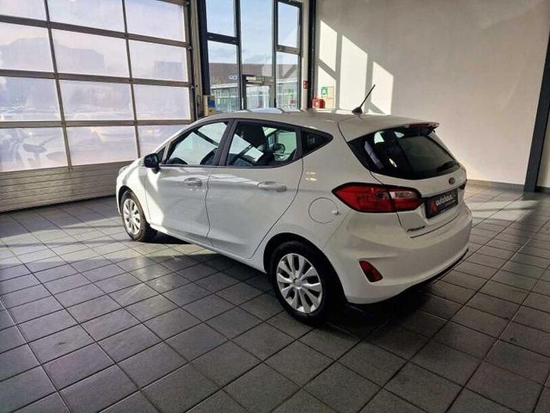 Gebraucht Ford Fiesta Cool & Connect 75 PS (55 kW) 2022 Weiß Kleinwagen