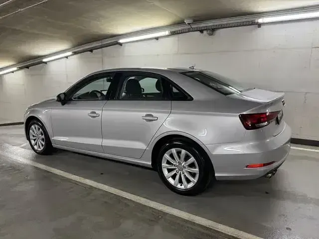 Gebraucht Audi A3 Comfort 150 PS (110 kW) 2015 Andere Limousine