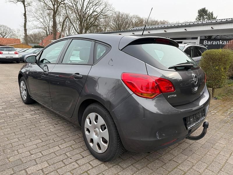 Gebraucht Opel Astra 116 PS (85 kW) 2010 Grau Kleinwagen