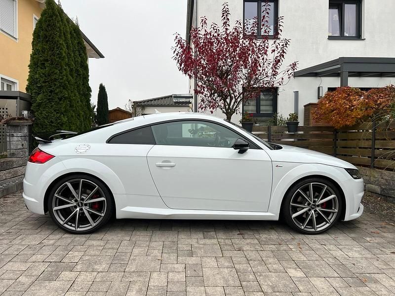 Używany Audi TT Competition 230 KM (169 kW) 2017 Biały Coupe