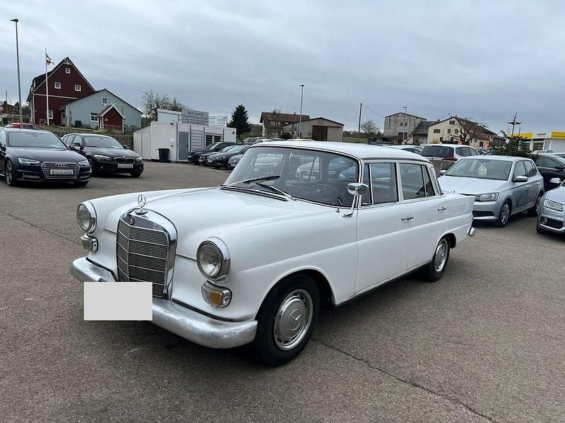 Other Gebraucht 1967 Mercedes 200 Limousine | 10.500 € - Bild 1/4