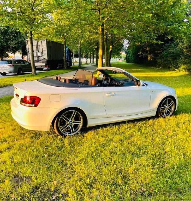 Gebraucht BMW 120 Cabriolet 177 PS (130 kW) 2011 Cabrio