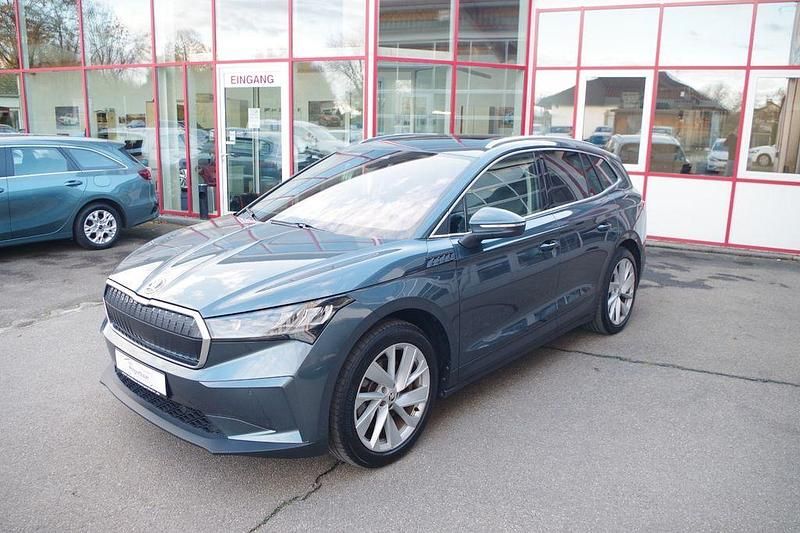 Grau Gebraucht 2021 Skoda Enyaq iV Suite SUV | 29.990 € (Guter Preis) - Bild 1/4