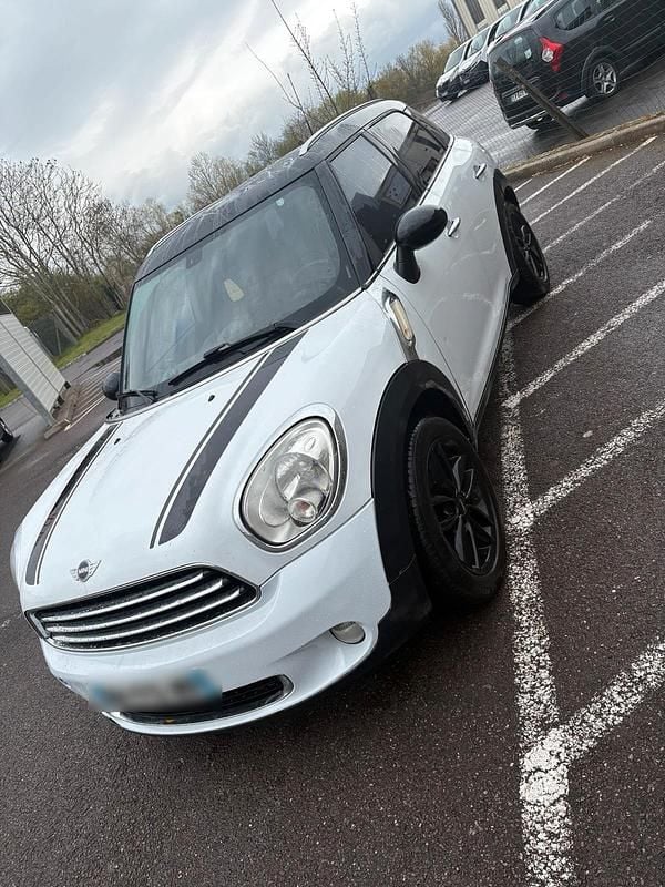 Second-hand Mini Cooper 2011 Galben Hatchback