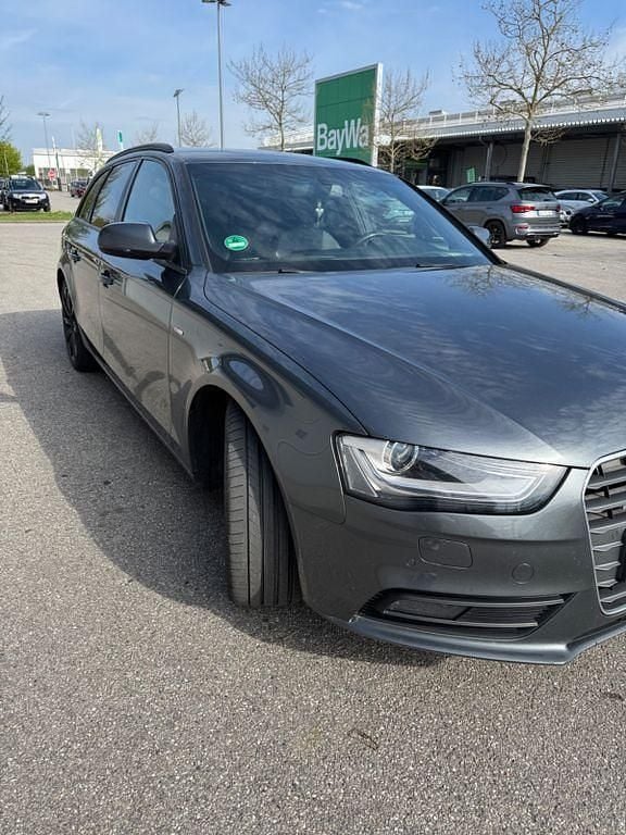 Gebraucht Audi A4 S-Line 177 PS (130 kW) 2013 Grau Kombi