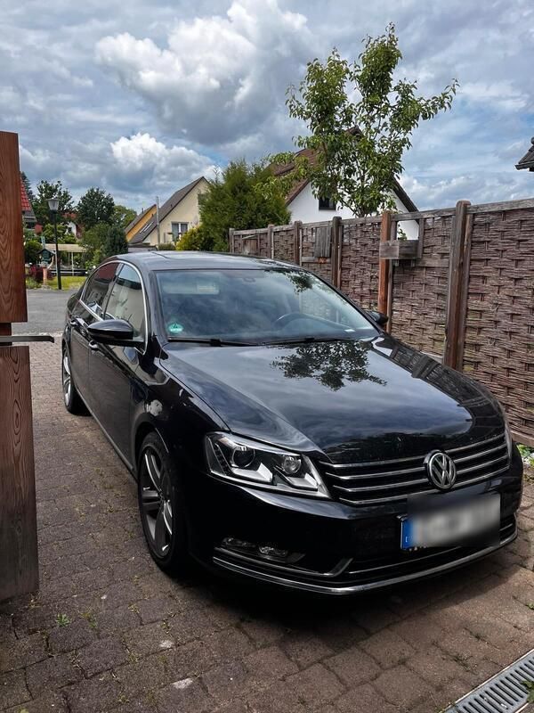 Schwarz Gebraucht 2014 VW Passat Highline Limousine | 12.000 € (Etwas zu teuer) - Bild 1/4